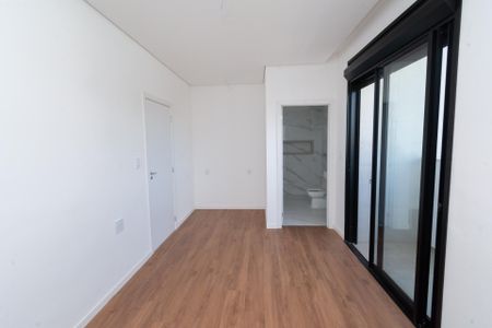 Apartamento à venda com 135m², 3 quartos e 3 vagas Apartamento à venda com 135m², 3 quartos e 3 vagasSuíte