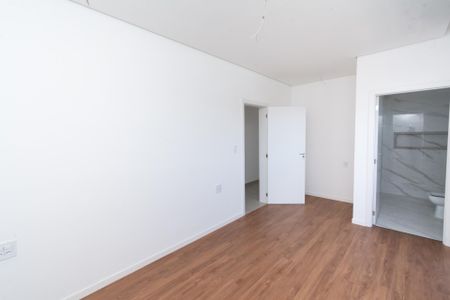 Apartamento à venda com 135m², 3 quartos e 3 vagas Apartamento à venda com 135m², 3 quartos e 3 vagasSuíte