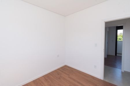 Apartamento à venda com 135m², 3 quartos e 3 vagas Apartamento à venda com 135m², 3 quartos e 3 vagasQuarto 1 - Semi Suíte