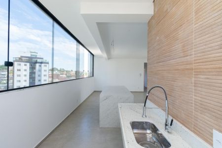 Apartamento à venda com 135m², 3 quartos e 3 vagas Apartamento à venda com 135m², 3 quartos e 3 vagasCozinha