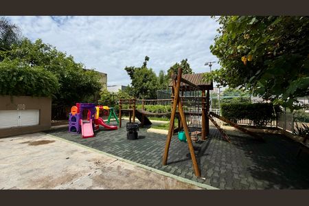 Apartamento para alugar com 60m², 2 quartos e 1 vaga Apartamento para alugar com 60m², 2 quartos e 1 vagaÁrea comum - Playground