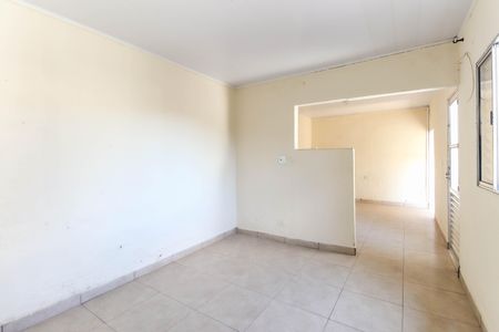 Suíte de casa para alugar com 1 quarto, 21m² em Jardim Lageado, São Paulo