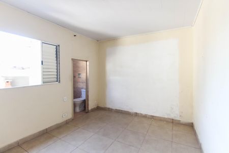 Casa para alugar com 21m², 1 quarto e 1 vagaSuíte