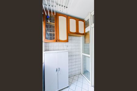 Apartamento à venda com 78m², 3 quartos e 1 vagaÁrea de Serviço