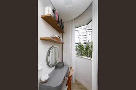 Apartamento à venda com 100m², 3 quartos e 2 vagasVaranda