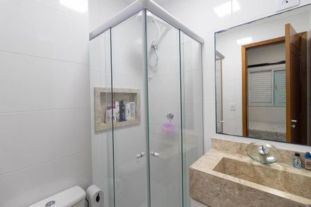 Casa de condomínio para alugar com 50m², 2 quartos e 1 vaga Casa de condomínio para alugar com 50m², 2 quartos e 1 vagaBanheiro da Suíte 2