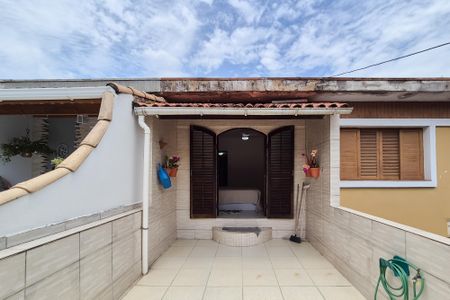 Casa à venda com 100m², 2 quartos e 1 vaga Casa à venda com 100m², 2 quartos e 1 vagaSuíte - varanda