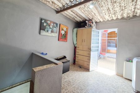 Casa à venda com 100m², 2 quartos e 1 vaga Casa à venda com 100m², 2 quartos e 1 vagaÁrea de Serviço