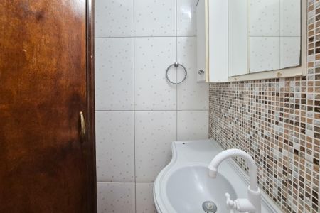 Casa à venda com 100m², 2 quartos e 1 vaga Casa à venda com 100m², 2 quartos e 1 vagaBanheiro Social