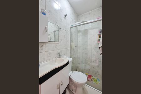 Casa à venda com 100m², 2 quartos e 1 vaga Casa à venda com 100m², 2 quartos e 1 vagaBanheiro da Suíte