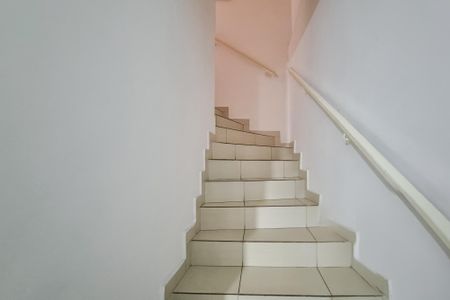 Casa à venda com 100m², 2 quartos e 1 vaga Casa à venda com 100m², 2 quartos e 1 vagacorredor