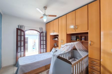 Casa à venda com 100m², 2 quartos e 1 vaga Casa à venda com 100m², 2 quartos e 1 vagaQuarto