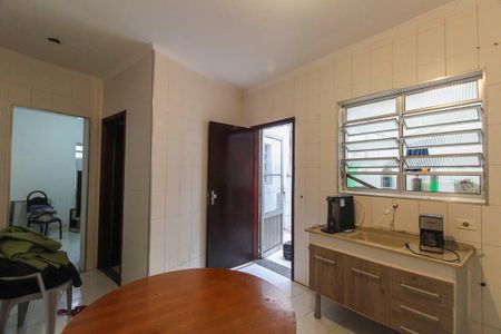 Casa de condomínio para alugar com 99m², 2 quartos e sem vaga