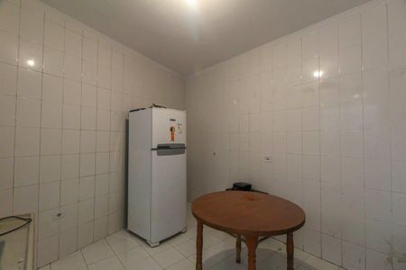 Casa de condomínio para alugar com 99m², 2 quartos e sem vaga