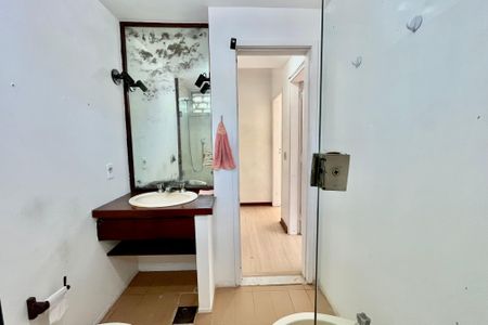 Apartamento à venda com 78m², 2 quartos e 1 vagaBanheiro 