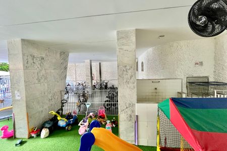 Apartamento à venda com 78m², 2 quartos e 1 vagaÁrea comum - Playground