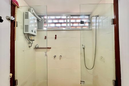 Apartamento à venda com 78m², 2 quartos e 1 vagaBanheiro 