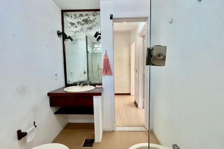 Apartamento à venda com 78m², 2 quartos e 1 vagaBanheiro 