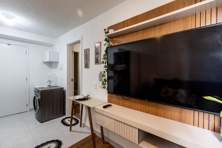 Sala de apartamento para alugar com 1 quarto, 24m² em Parque Industrial Tomas Edson, São Paulo