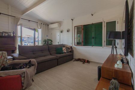 Casa para alugar com 300m², 4 quartos e 6 vagasSala