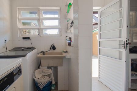 Casa para alugar com 300m², 4 quartos e 6 vagasÁrea de serviço