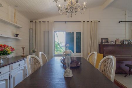 Casa para alugar com 300m², 4 quartos e 6 vagasSala de jantar