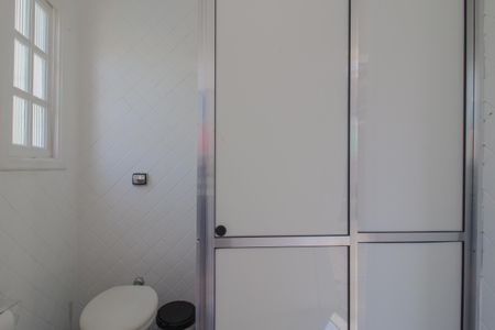 Casa para alugar com 300m², 4 quartos e 6 vagasBanheiro Piscina