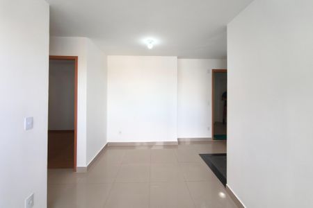 Sala de apartamento à venda com 2 quartos, 43m² em Fundacao da Casa Popular, Campinas