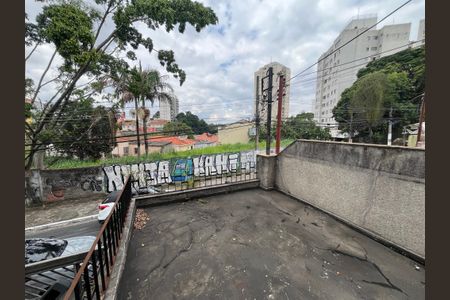 Casa para alugar com 250m², 3 quartos e 6 vagas Casa para alugar com 250m², 3 quartos e 6 vagasVaranda