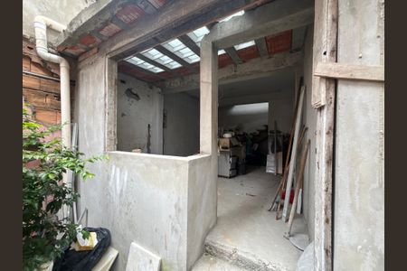 Casa para alugar com 250m², 3 quartos e 6 vagasCasa dos Fundos