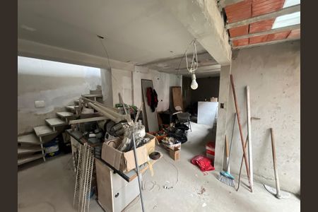 Casa para alugar com 250m², 3 quartos e 6 vagas Casa para alugar com 250m², 3 quartos e 6 vagasCasa dos Fundos