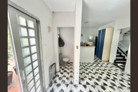 Casa para alugar com 250m², 3 quartos e 6 vagas Casa para alugar com 250m², 3 quartos e 6 vagasCozinha