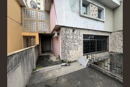 Casa para alugar com 250m², 3 quartos e 6 vagas Casa para alugar com 250m², 3 quartos e 6 vagasVaranda