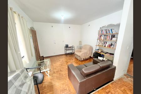 Casa para alugar com 250m², 3 quartos e 6 vagas Casa para alugar com 250m², 3 quartos e 6 vagasQuarto 3