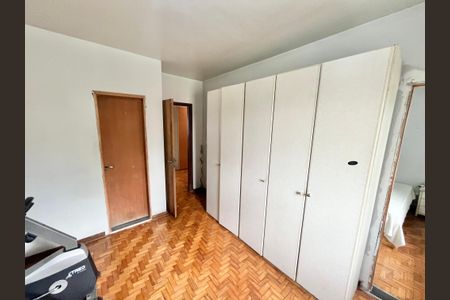 Casa para alugar com 250m², 3 quartos e 6 vagas Casa para alugar com 250m², 3 quartos e 6 vagasQuarto 2 Suíte