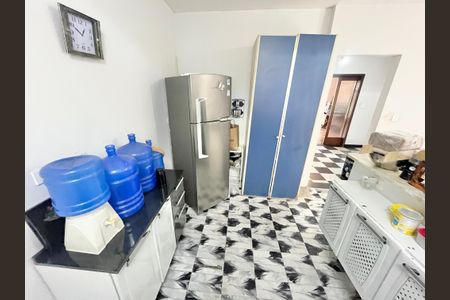 Casa para alugar com 250m², 3 quartos e 6 vagas Casa para alugar com 250m², 3 quartos e 6 vagasCozinha