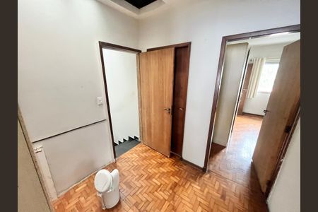 Casa para alugar com 250m², 3 quartos e 6 vagas Casa para alugar com 250m², 3 quartos e 6 vagasCopa