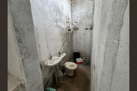 Casa para alugar com 250m², 3 quartos e 6 vagas Casa para alugar com 250m², 3 quartos e 6 vagasCasa dos Fundos