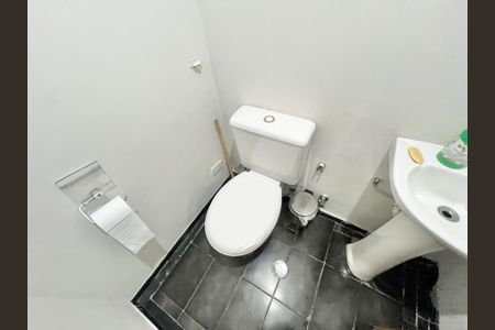 Casa para alugar com 250m², 3 quartos e 6 vagas Casa para alugar com 250m², 3 quartos e 6 vagasLavabo