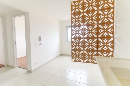 Sala/Cozinha de apartamento para alugar com 2 quartos, 32m² em Guaianases, São Paulo