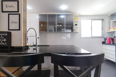 Apartamento à venda com 158m², 3 quartos e 2 vagas Apartamento à venda com 158m², 3 quartos e 2 vagasCozinha