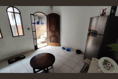 Sala de casa para alugar com 3 quartos, 355m² em Sítio Paredao, Ferraz de Vasconcelos
