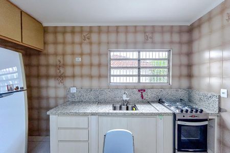 Casa para alugar com 200m², 2 quartos e 2 vagasCozinha