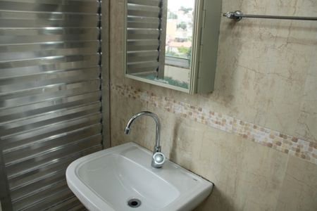 Casa para alugar com 70m², 3 quartos e sem vagaBanheiro 2