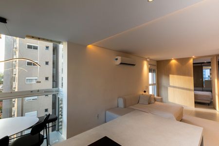 Sala de apartamento à venda com 1 quarto, 51m² em Cambuí, Campinas