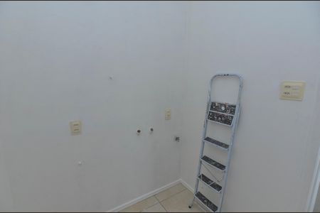 Apartamento para alugar com 68m², 2 quartos e 1 vagaÁrea de Serviço