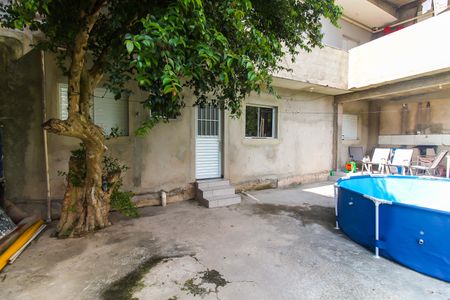 Casa para alugar com 84m², 2 quartos e sem vagaQuintal