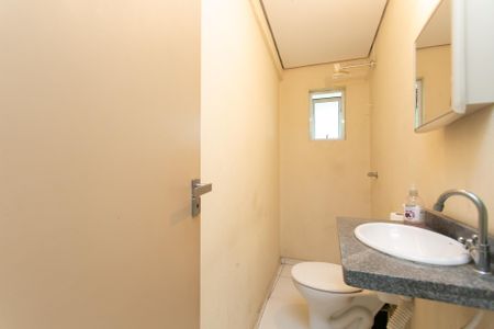 Casa à venda com 120m², 3 quartos e 2 vagas Casa à venda com 120m², 3 quartos e 2 vagasBanheiro 2