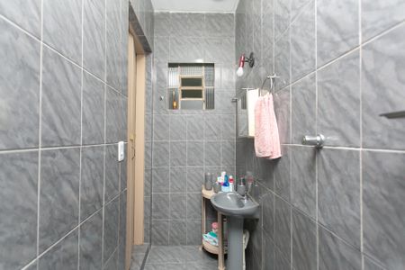 Casa à venda com 120m², 3 quartos e 2 vagas Casa à venda com 120m², 3 quartos e 2 vagasBanheiro 3