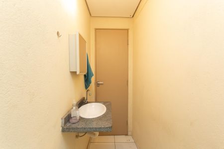 Casa à venda com 120m², 3 quartos e 2 vagas Casa à venda com 120m², 3 quartos e 2 vagasBanheiro 2